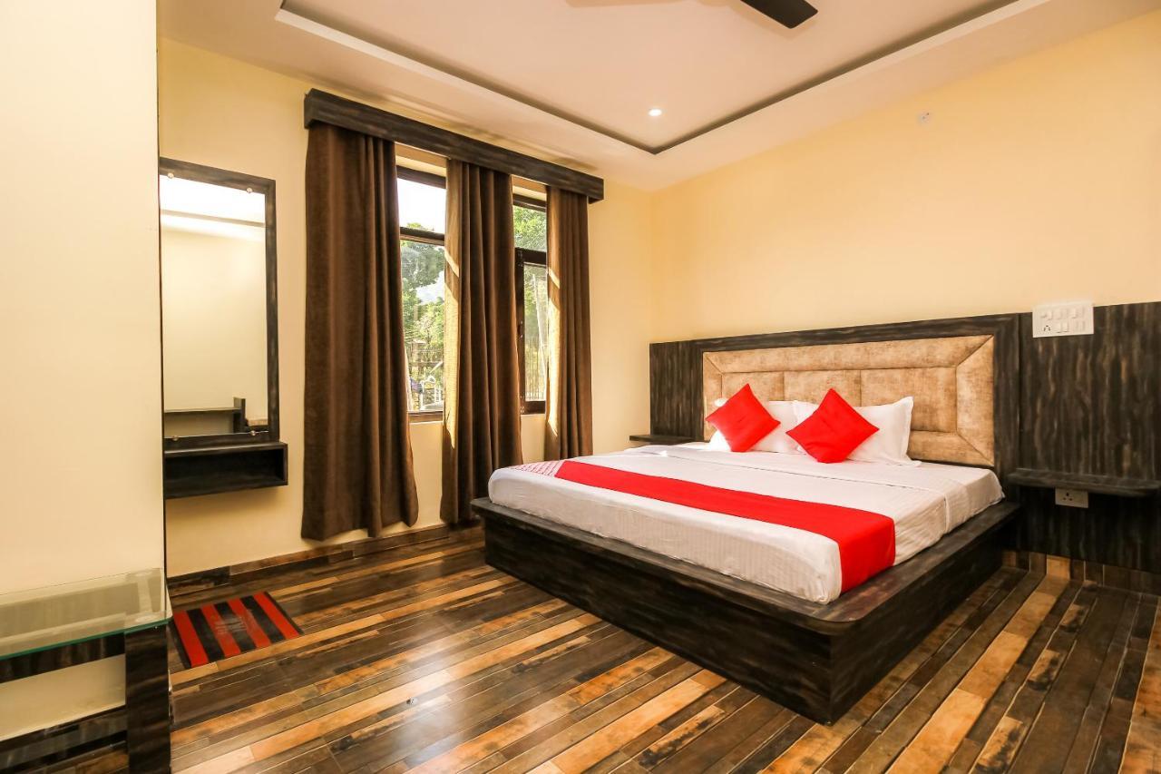 Oyo 39391 Jk Guest House Дхарамсала Екстериор снимка